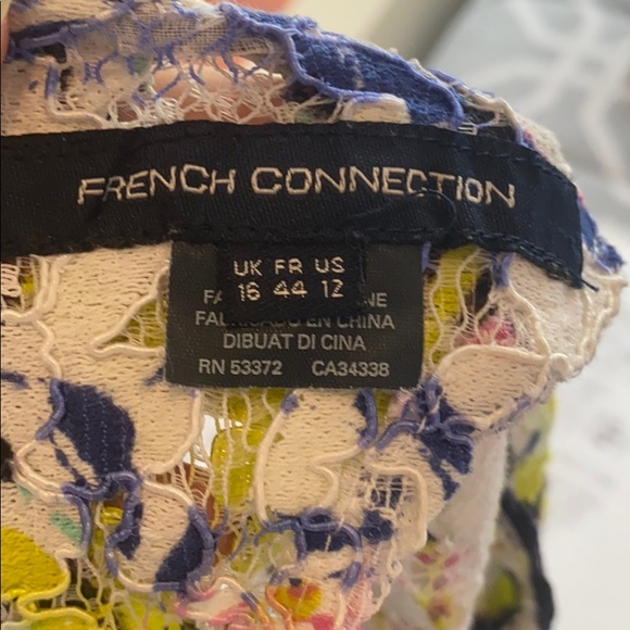 Floral Top - Picture 3 of 3